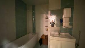 Bakı, yeni tikili 3 otaqlı, satılır, 125 m²  , Nərimanov rayonu