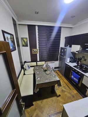 Bakı, köhnə tikili 2 otaqlı, satılır, 65 m²  , Yasamal rayonu, Yasamal qəs.