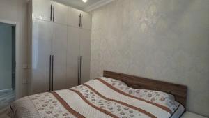 Bakı, yeni tikili 2 otaqlı, satılır, 80 m²  , Binəqədi rayonu, 7-ci mikrorayon