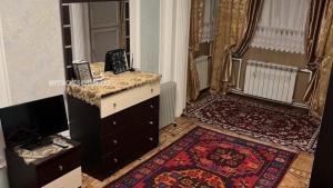 Bakı, köhnə tikili 3 otaqlı, satılır, 75 m²  , Yasamal rayonu
