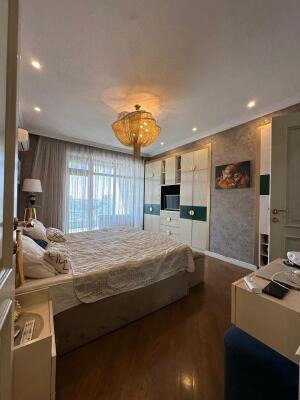 Bakı, yeni tikili 5 otaqlı, satılır, 245 m²  , Yasamal rayonu