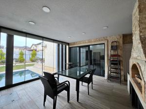 Bakı, həyət evi 4 otaqlı, satılır, 190 m² , 6.3 sot , Xəzər rayonu, Mərdəkan