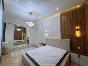 Bakı, həyət evi 5 otaqlı, satılır, 360 m² , 8 sot , Xəzər rayonu, Şüvəlan