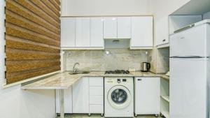 Bakı, köhnə tikili 2 otaqlı, satılır, 60 m²  , Səbail rayonu