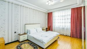Bakı, yeni tikili 3 otaqlı, kirayə, 135 m²  , Yasamal rayonu, Yasamal qəs.