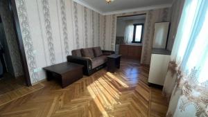 Bakı, köhnə tikili 2 otaqlı, satılır, 47 m²  , Nərimanov rayonu