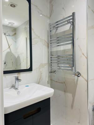 Bakı, yeni tikili 2 otaqlı, kirayə, 50 m²  , Yasamal rayonu, Yasamal qəs.