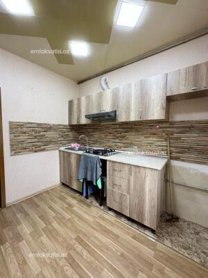 Bakı, köhnə tikili 3 otaqlı, satılır, 80 m²  , Nizami rayonu, 8-ci kilometr
