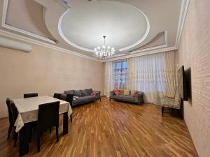 Bakı, bağ/həyət evi 5 otaqlı, satılır, 350 m² , 12 sot , Xəzər rayonu, Şüvəlan