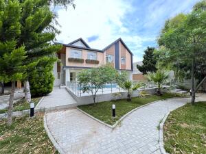 Bakı, həyət evi 5 otaqlı, satılır, 270 m² , 9 sot , Xəzər rayonu, Şüvəlan