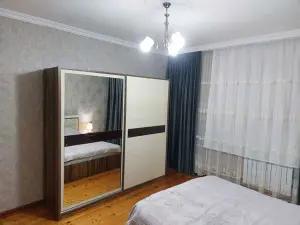 Bakı, köhnə tikili 3 otaqlı, satılır, 86 m²  , Binəqədi rayonu, 8-ci mikrorayon