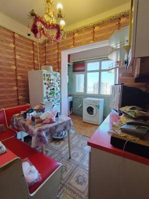 Bakı, köhnə tikili 4 otaqlı, satılır, 115 m²  , Binəqədi rayonu, 9-cu mikrorayon