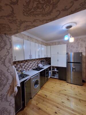 Bakı, həyət evi 11 otaqlı, satılır, 300 m² , 3 sot , Sabunçu rayonu, Balaxanı qəs.