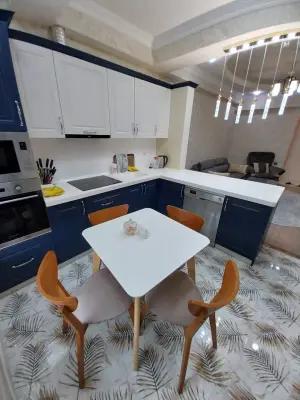 Bakı, yeni tikili 3 otaqlı, kirayə, 90 m²  , Yasamal rayonu, Yasamal qəs.