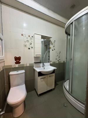 Bakı, köhnə tikili 2 otaqlı, günlük kirayə, 55 m²  , Nizami rayonu, 8-ci kilometr