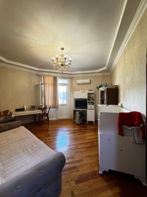 Bakı, köhnə tikili 2 otaqlı, satılır, 31 m²  , Yasamal rayonu, Yasamal qəs.