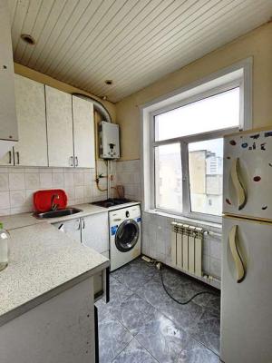 Bakı, köhnə tikili 3 otaqlı, satılır, 80 m²  , Nizami rayonu, 8-ci kilometr