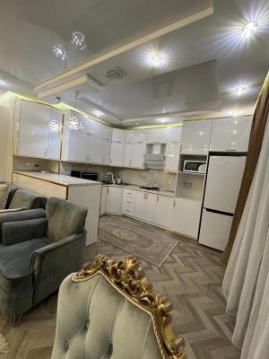 Bakı, yeni tikili 3 otaqlı, kirayə, 105 m²  , Yasamal rayonu