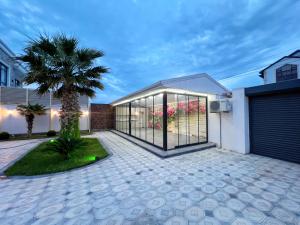 Bakı, həyət evi 5 otaqlı, satılır, 250 m² , 5 sot , Xəzər rayonu, Şüvəlan