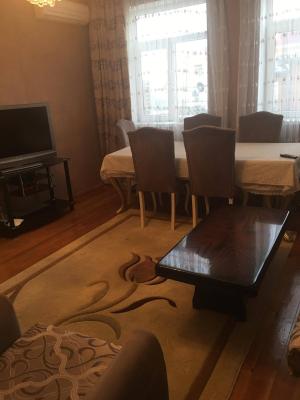 Bakı, bağ/həyət evi 4 otaqlı, kirayə, 160 m² , 2 sot , Səbail rayonu, 20-ci sahə