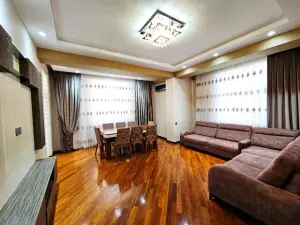 3 otaqlı yeni tikili, satılır, 132 m², Bakı, Nizami rayonu