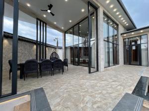 Bakı, həyət evi 4 otaqlı, satılır, 220 m² , 6 sot , Xəzər rayonu, Mərdəkan