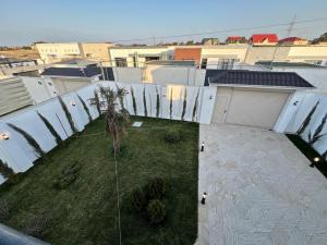 Bakı, həyət evi 4 otaqlı, satılır, 190 m² , 3 sot , Xəzər rayonu, Şüvəlan