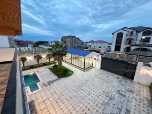 Bakı, həyət evi 5 otaqlı, satılır, 250 m² , 5 sot , Xəzər rayonu, Şüvəlan