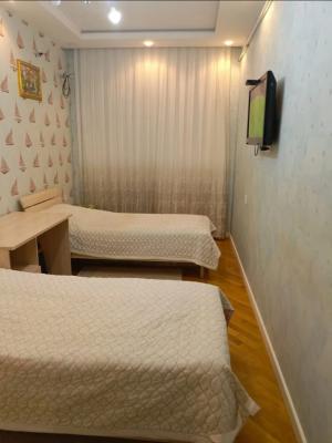 Bakı, yeni tikili 3 otaqlı, satılır, 110 m²  , Yasamal rayonu, Yeni Yasamal qəs.