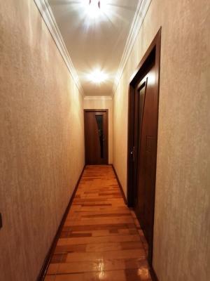 Bakı, köhnə tikili 3 otaqlı, satılır, 90 m²  , Nizami rayonu, 8-ci kilometr