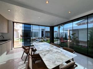 Bakı, həyət evi 5 otaqlı, satılır, 220 m² , 7 sot , Xəzər rayonu, Mərdəkan