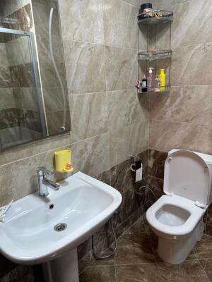 Bakı, yeni tikili 2 otaqlı, kirayə, 75 m²  , Yasamal rayonu