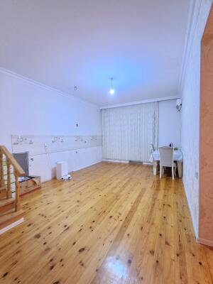 Bakı, həyət evi 11 otaqlı, satılır, 300 m² , 3 sot , Sabunçu rayonu, Balaxanı qəs.