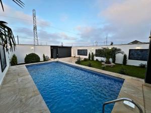 Bakı, bağ/həyət evi 4 otaqlı, satılır, 160 m² , 4.5 sot , Xəzər rayonu, Şüvəlan