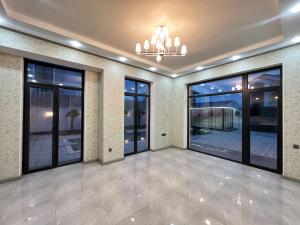 Bakı, həyət evi 5 otaqlı, satılır, 250 m² , 5 sot , Xəzər rayonu, Şüvəlan
