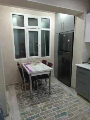 Bakı, köhnə tikili 2 otaqlı, satılır, 60 m²  , Binəqədi rayonu, 8-ci mikrorayon