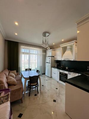Bakı, yeni tikili 5 otaqlı, satılır, 245 m²  , Yasamal rayonu
