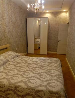 Bakı, yeni tikili 3 otaqlı, satılır, 110 m²  , Yasamal rayonu, Yeni Yasamal qəs.