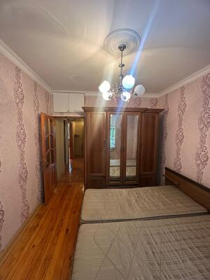 Bakı, köhnə tikili 3 otaqlı, satılır, 65 m²  , Xətai rayonu, Əhmədli