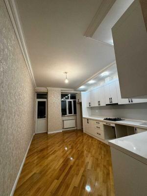 Bakı, yeni tikili 2 otaqlı, kirayə, 100 m²  , Binəqədi rayonu, 8-ci mikrorayon