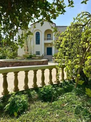 Bakı, bağ/həyət evi 6 otaqlı, satılır, 400 m² , 36 sot , Səbail rayonu, Badamdar qəs.