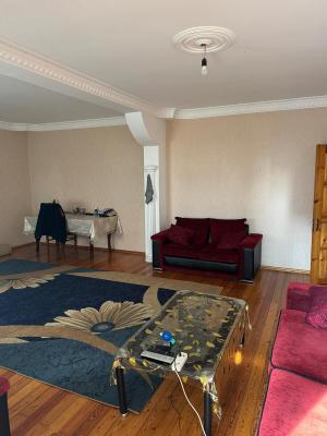 Bakı, köhnə tikili 5 otaqlı, satılır, 100 m²  , Xətai rayonu, Əhmədli