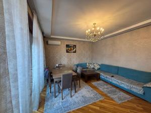 Bakı, köhnə tikili 3 otaqlı, satılır, 105 m²  , Yasamal rayonu, Yasamal qəs.