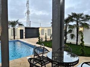 Bakı, bağ/həyət evi 4 otaqlı, satılır , 4.5 sot , Xəzər rayonu, Şüvəlan