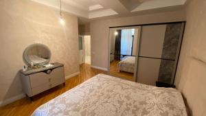 Bakı, yeni tikili 3 otaqlı, satılır, 110 m²  , Yasamal rayonu
