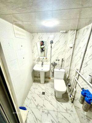 Bakı, köhnə tikili 2 otaqlı, satılır, 45 m²  , Nərimanov rayonu
