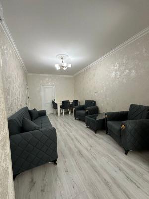 Bakı, köhnə tikili 2 otaqlı, satılır, 60 m²  , Nəsimi rayonu, 4-cü mikrorayon