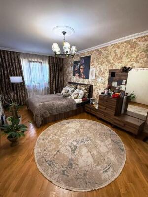 Bakı, köhnə tikili 4 otaqlı, satılır, 70 m²  , Nizami rayonu