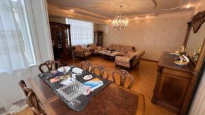 Bakı, yeni tikili 4 otaqlı, satılır, 185 m²  , Yasamal rayonu, Yasamal qəs.