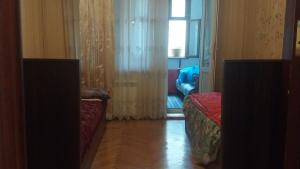 Bakı, köhnə tikili 2 otaqlı, satılır, 60 m²  , Binəqədi rayonu, 8-ci mikrorayon